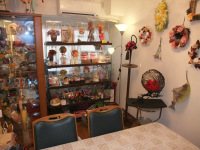 �������i